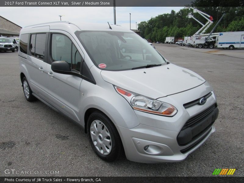 Front 3/4 View of 2017 Transit Connect XLT Van