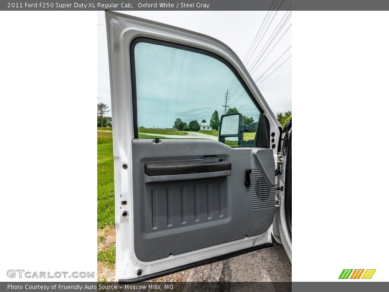 Oxford White / Steel Gray 2011 Ford F250 Super Duty XL Regular Cab