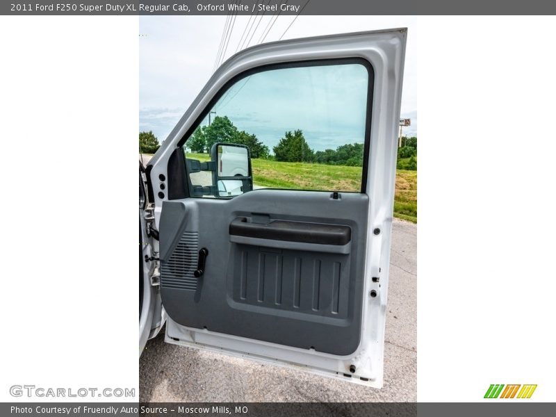 Oxford White / Steel Gray 2011 Ford F250 Super Duty XL Regular Cab
