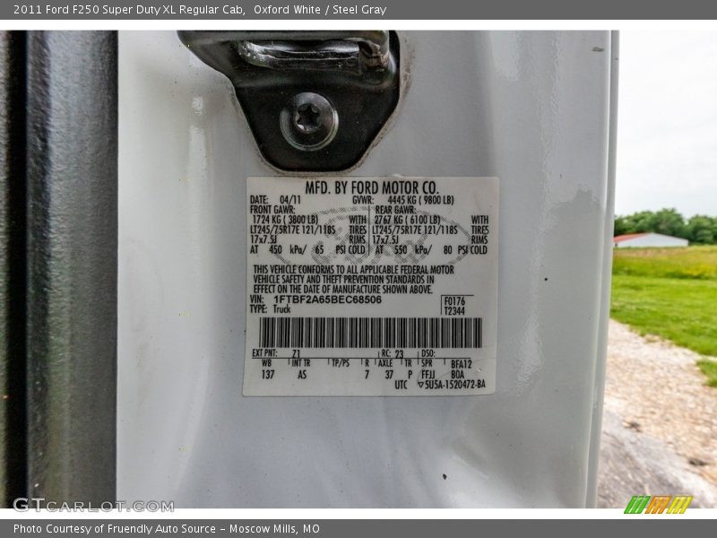 Oxford White / Steel Gray 2011 Ford F250 Super Duty XL Regular Cab
