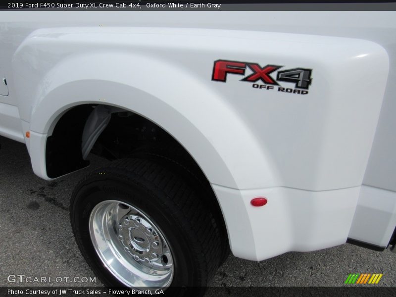 Oxford White / Earth Gray 2019 Ford F450 Super Duty XL Crew Cab 4x4