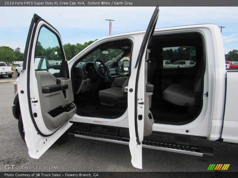 Oxford White / Earth Gray 2019 Ford F450 Super Duty XL Crew Cab 4x4