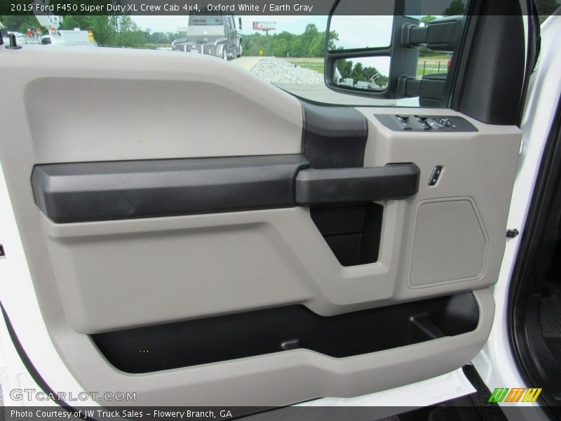 Oxford White / Earth Gray 2019 Ford F450 Super Duty XL Crew Cab 4x4