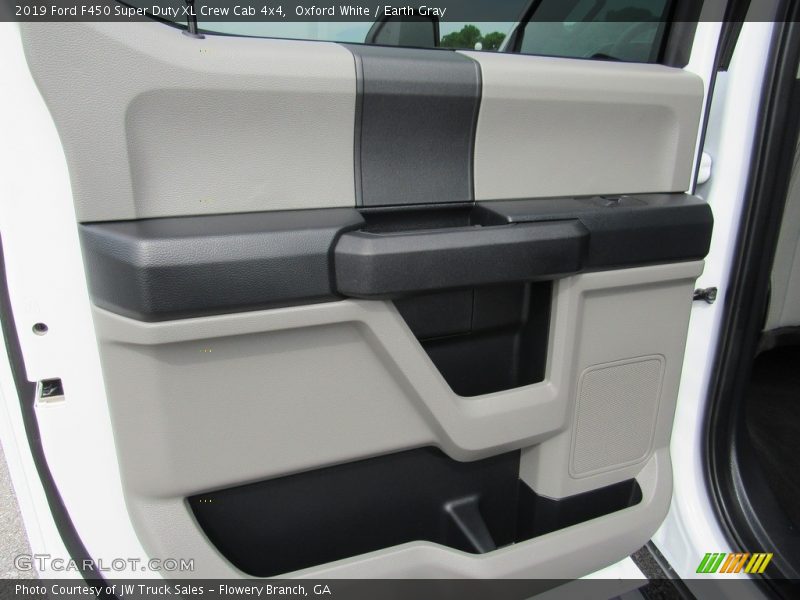 Oxford White / Earth Gray 2019 Ford F450 Super Duty XL Crew Cab 4x4