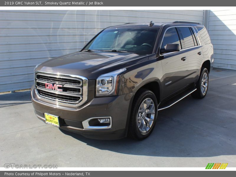 Smokey Quartz Metallic / Jet Black 2019 GMC Yukon SLT