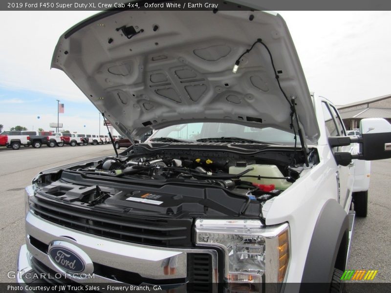 Oxford White / Earth Gray 2019 Ford F450 Super Duty XL Crew Cab 4x4
