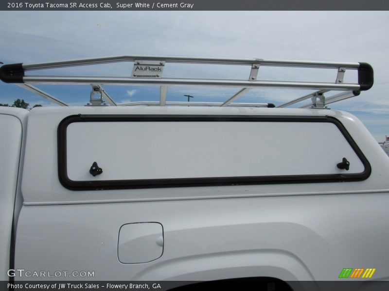 Super White / Cement Gray 2016 Toyota Tacoma SR Access Cab