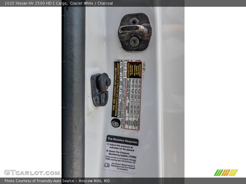 Glacier White / Charcoal 2015 Nissan NV 2500 HD S Cargo