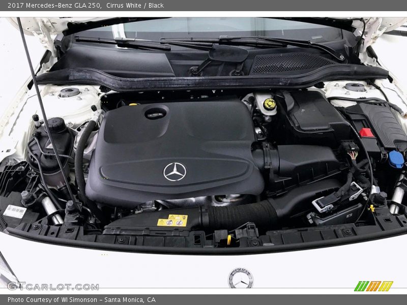 Cirrus White / Black 2017 Mercedes-Benz GLA 250