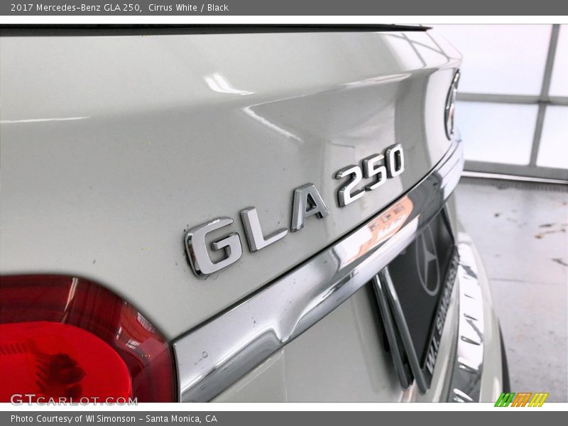 Cirrus White / Black 2017 Mercedes-Benz GLA 250