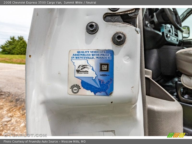 Summit White / Neutral 2008 Chevrolet Express 3500 Cargo Van