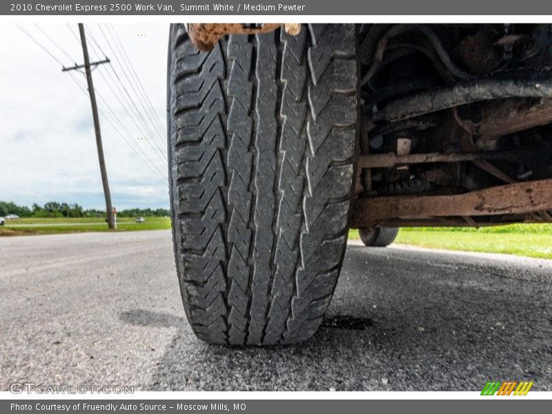 Summit White / Medium Pewter 2010 Chevrolet Express 2500 Work Van