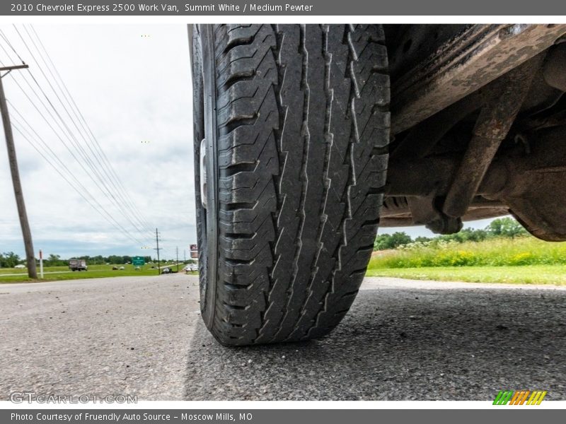 Summit White / Medium Pewter 2010 Chevrolet Express 2500 Work Van