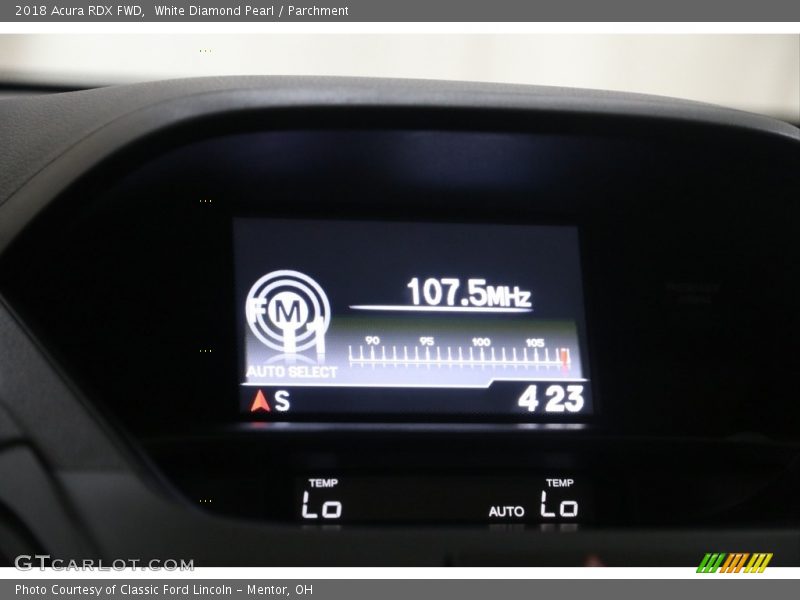 White Diamond Pearl / Parchment 2018 Acura RDX FWD
