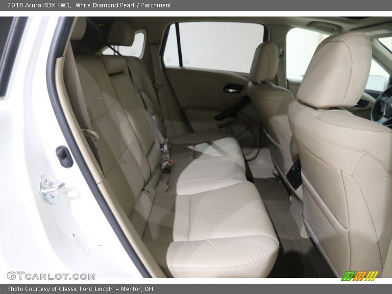 White Diamond Pearl / Parchment 2018 Acura RDX FWD