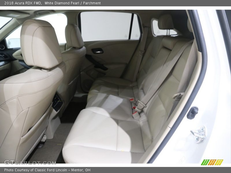 White Diamond Pearl / Parchment 2018 Acura RDX FWD