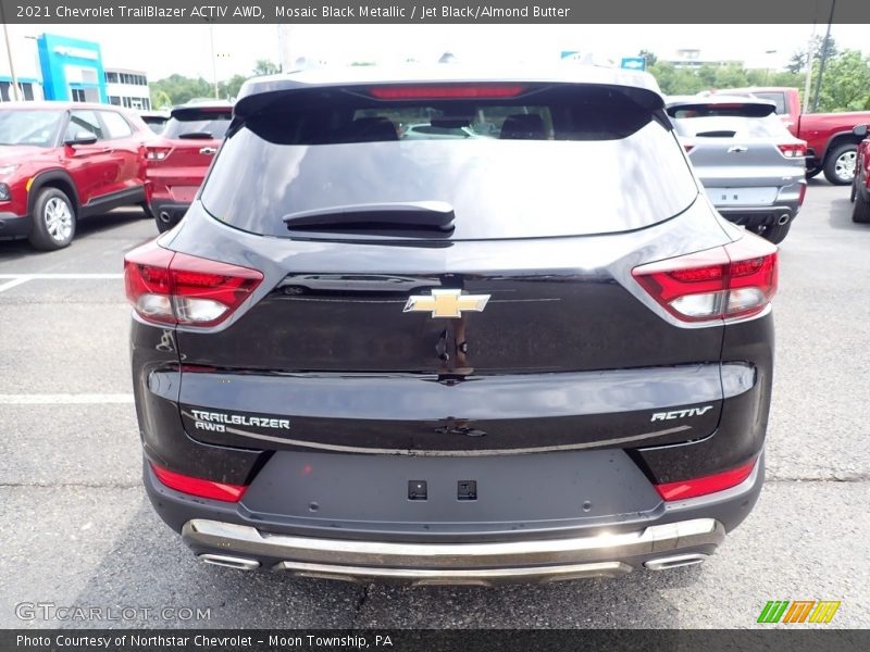 Mosaic Black Metallic / Jet Black/Almond Butter 2021 Chevrolet TrailBlazer ACTIV AWD