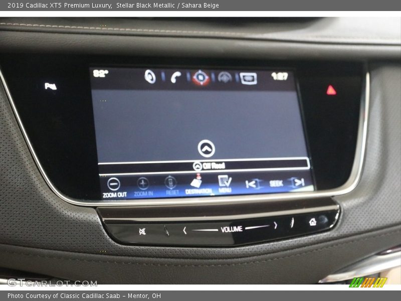 Controls of 2019 XT5 Premium Luxury