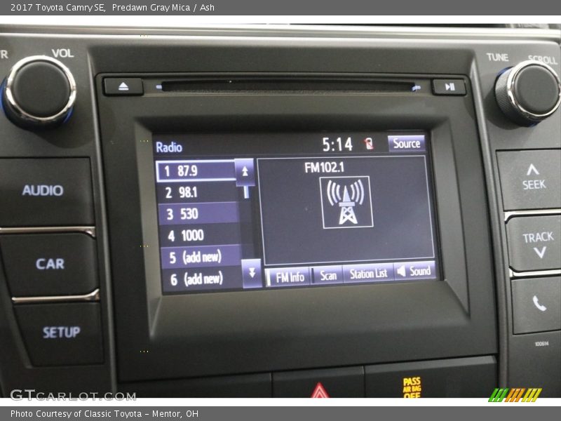 Predawn Gray Mica / Ash 2017 Toyota Camry SE