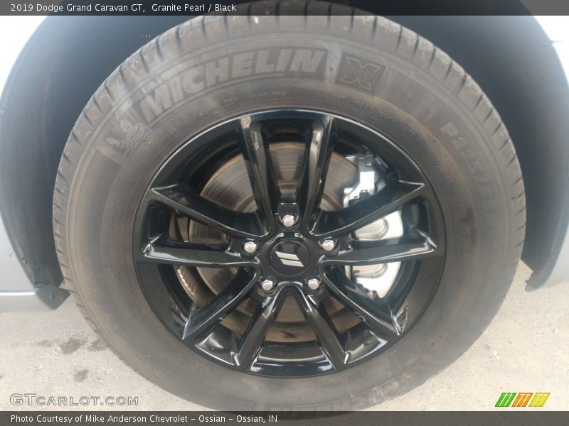 Granite Pearl / Black 2019 Dodge Grand Caravan GT