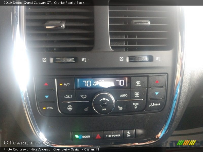Granite Pearl / Black 2019 Dodge Grand Caravan GT