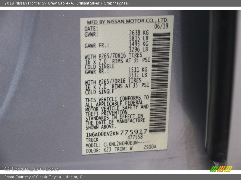 Brilliant Silver / Graphite/Steel 2019 Nissan Frontier SV Crew Cab 4x4
