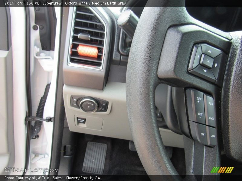 Oxford White / Medium Earth Gray 2016 Ford F150 XLT SuperCrew