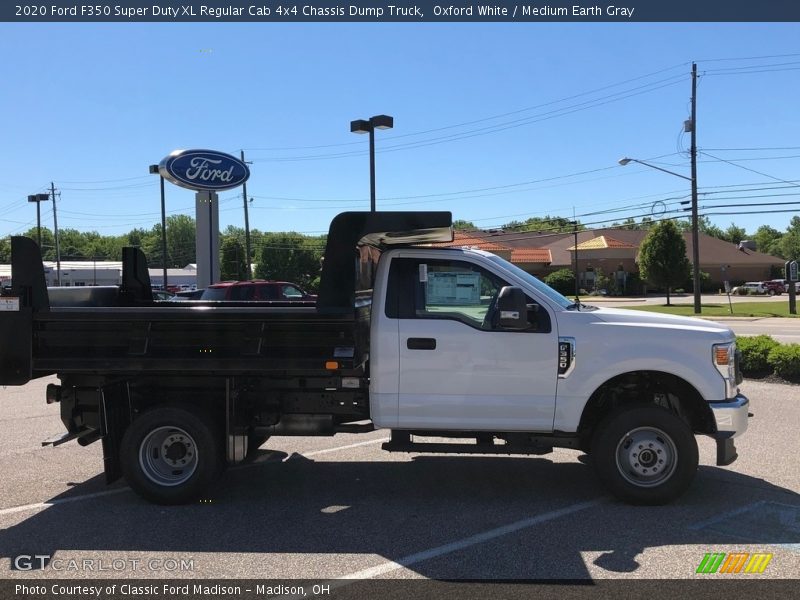 Oxford White / Medium Earth Gray 2020 Ford F350 Super Duty XL Regular Cab 4x4 Chassis Dump Truck