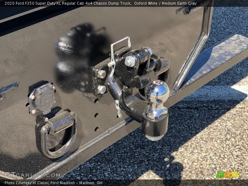 Oxford White / Medium Earth Gray 2020 Ford F350 Super Duty XL Regular Cab 4x4 Chassis Dump Truck