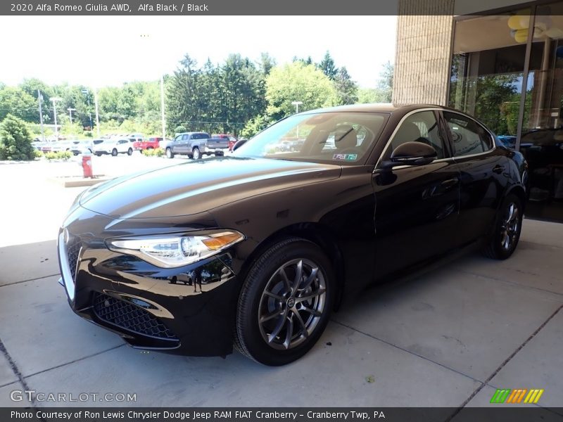 Alfa Black / Black 2020 Alfa Romeo Giulia AWD