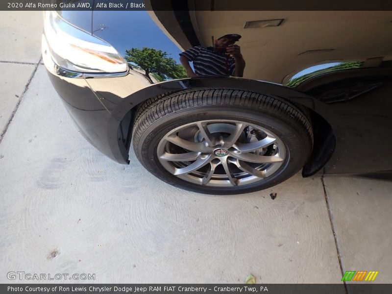 Alfa Black / Black 2020 Alfa Romeo Giulia AWD