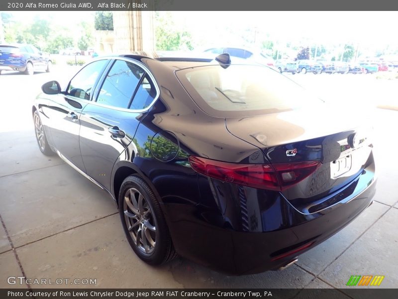 Alfa Black / Black 2020 Alfa Romeo Giulia AWD