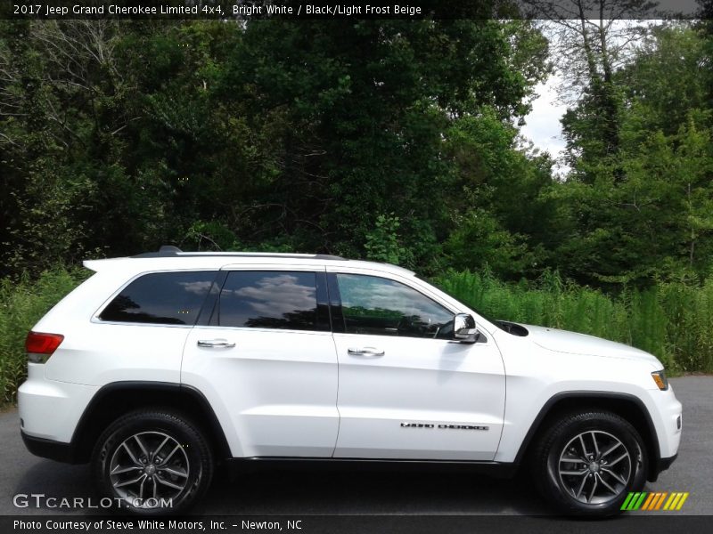 Bright White / Black/Light Frost Beige 2017 Jeep Grand Cherokee Limited 4x4