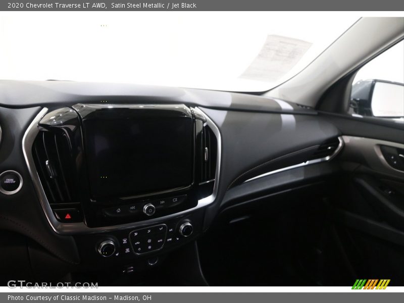 Satin Steel Metallic / Jet Black 2020 Chevrolet Traverse LT AWD