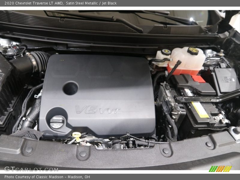Satin Steel Metallic / Jet Black 2020 Chevrolet Traverse LT AWD