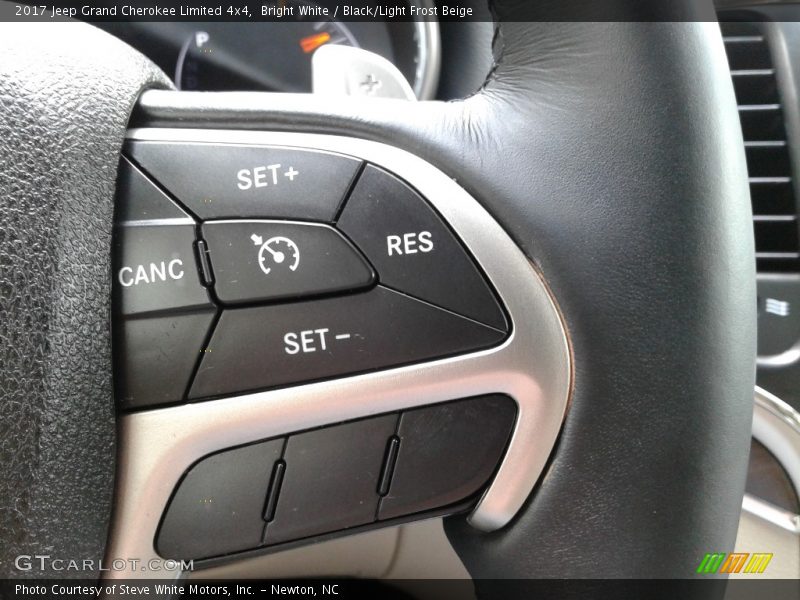 Bright White / Black/Light Frost Beige 2017 Jeep Grand Cherokee Limited 4x4
