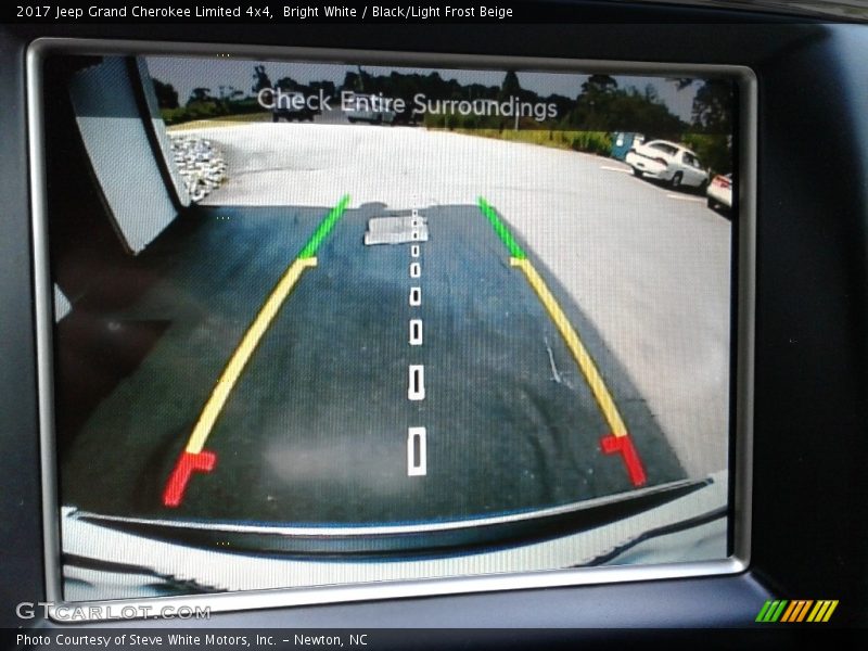Bright White / Black/Light Frost Beige 2017 Jeep Grand Cherokee Limited 4x4