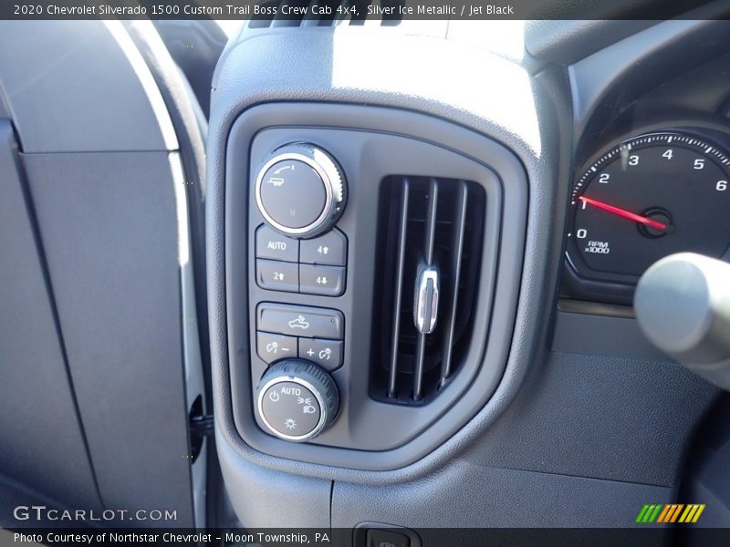 Silver Ice Metallic / Jet Black 2020 Chevrolet Silverado 1500 Custom Trail Boss Crew Cab 4x4