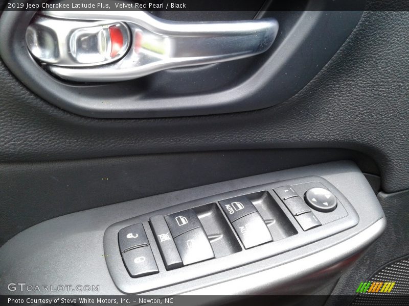 Velvet Red Pearl / Black 2019 Jeep Cherokee Latitude Plus