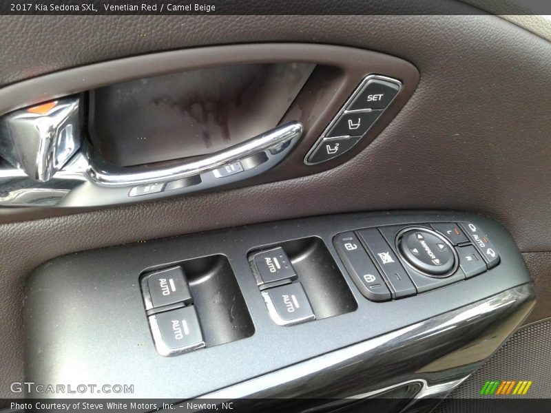 Door Panel of 2017 Sedona SXL