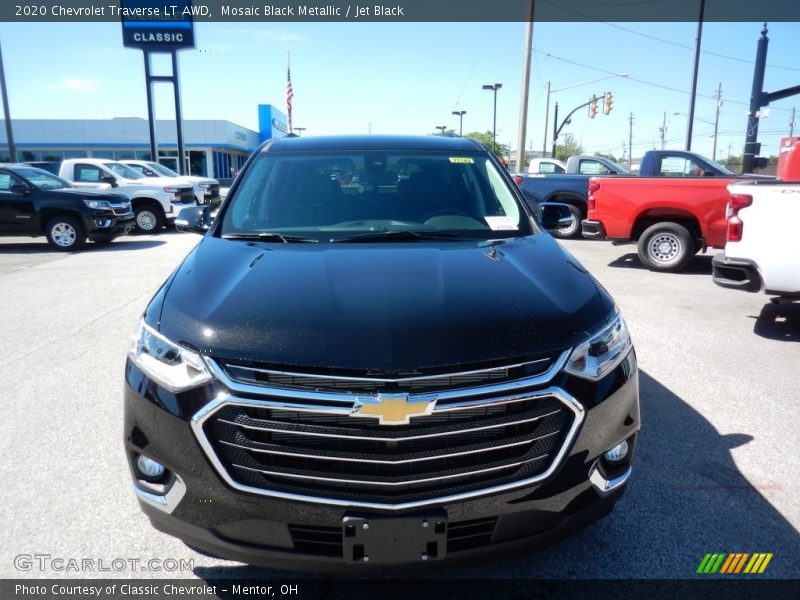 Mosaic Black Metallic / Jet Black 2020 Chevrolet Traverse LT AWD