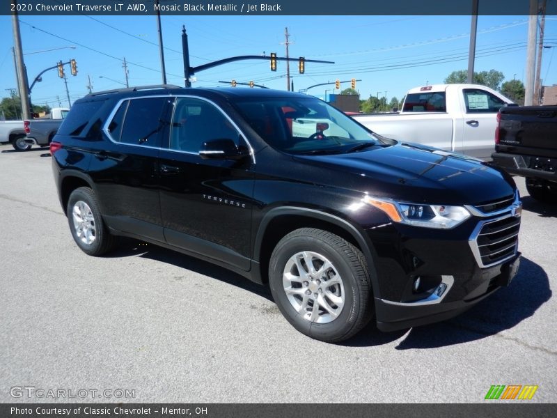 Mosaic Black Metallic / Jet Black 2020 Chevrolet Traverse LT AWD