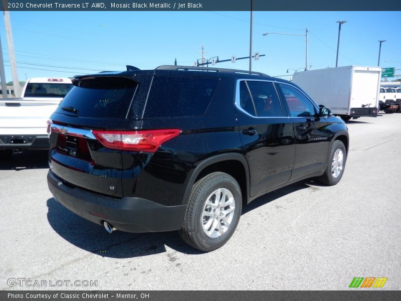 Mosaic Black Metallic / Jet Black 2020 Chevrolet Traverse LT AWD