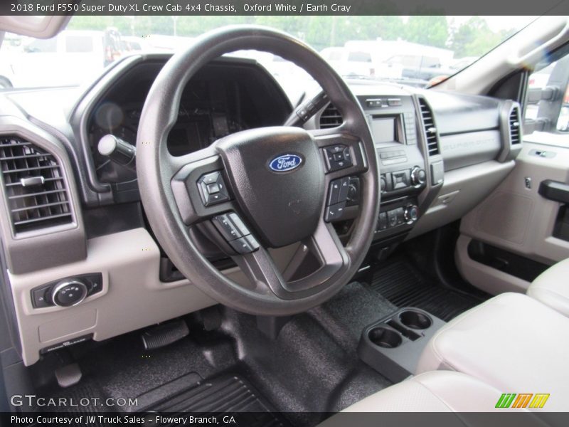 Earth Gray Interior - 2018 F550 Super Duty XL Crew Cab 4x4 Chassis 