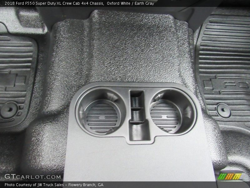 Oxford White / Earth Gray 2018 Ford F550 Super Duty XL Crew Cab 4x4 Chassis