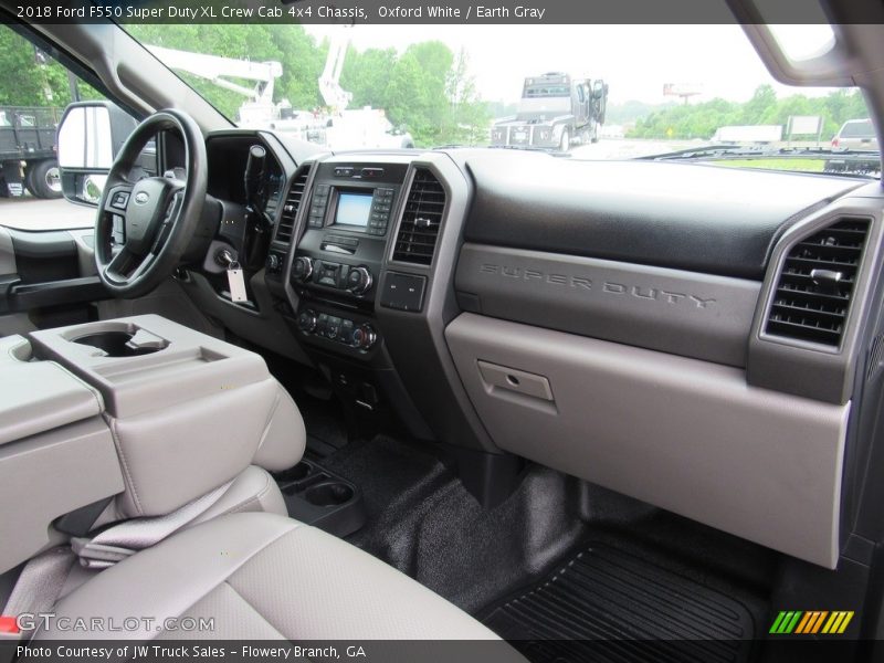 Dashboard of 2018 F550 Super Duty XL Crew Cab 4x4 Chassis