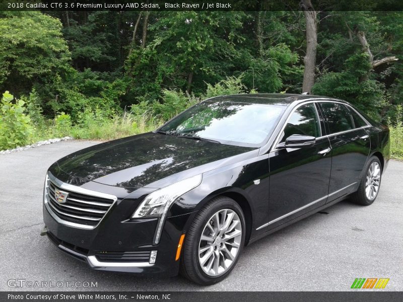 Front 3/4 View of 2018 CT6 3.6 Premium Luxury AWD Sedan