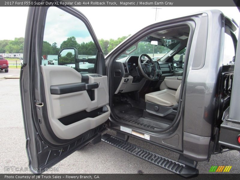 Door Panel of 2017 F550 Super Duty XL Regular Cab 4x4 Rollback Truck