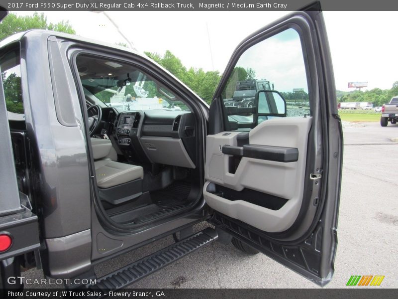 Door Panel of 2017 F550 Super Duty XL Regular Cab 4x4 Rollback Truck