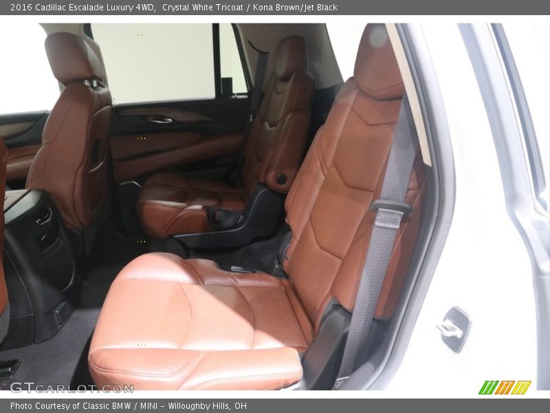 Crystal White Tricoat / Kona Brown/Jet Black 2016 Cadillac Escalade Luxury 4WD